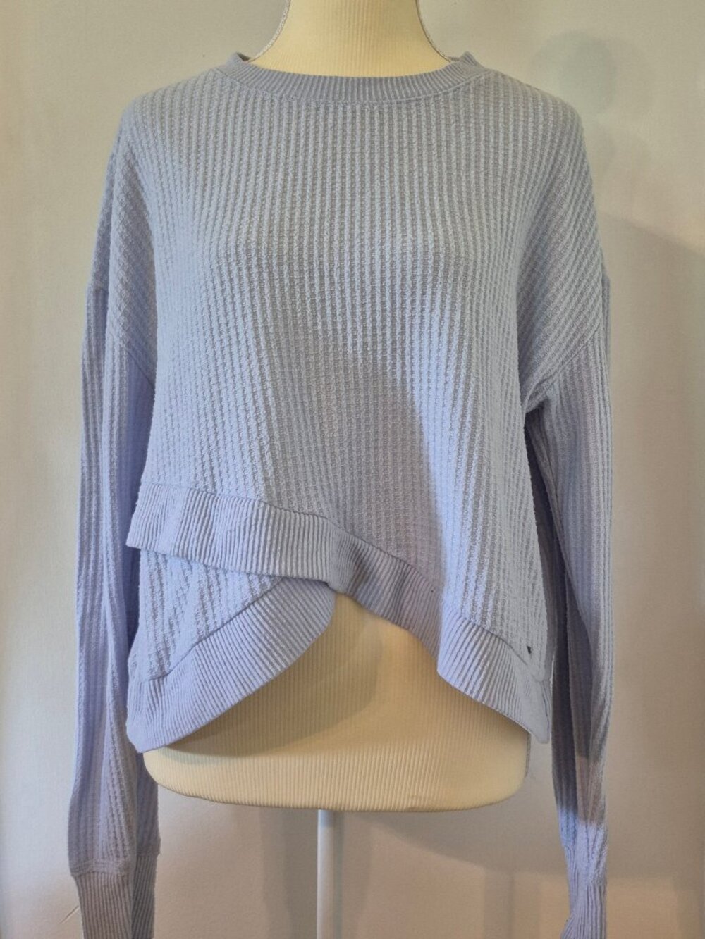 Hollister Women's L Waffle Knit Crew Neck Sweater Diagonal Hem Pastel Soft Girl
